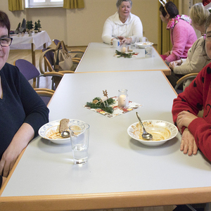 Adventkranzsegnung/Adventcafé 2024