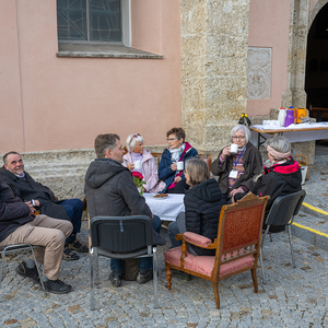 Tea Time am Kirchenplatz
