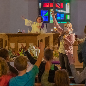 Abendmahlfeier für Kinder in der Pfarrkirche Kirchdorf an der Krems