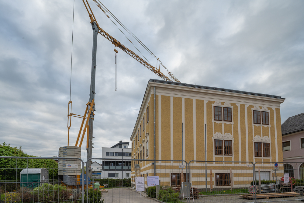 Sanierungsarbeiten Pfarrhof Kirchdorf an der Krems haben begonnen